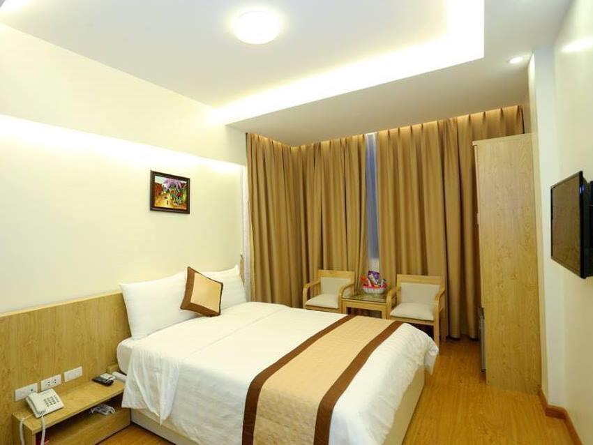 Oyo 210 Saki Hotel Ханой Екстериор снимка
