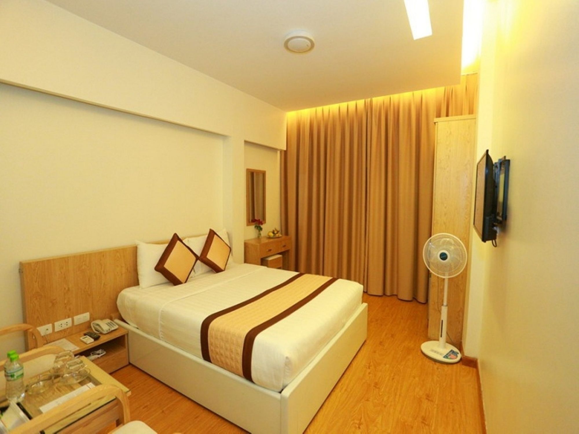 Oyo 210 Saki Hotel Ханой Екстериор снимка