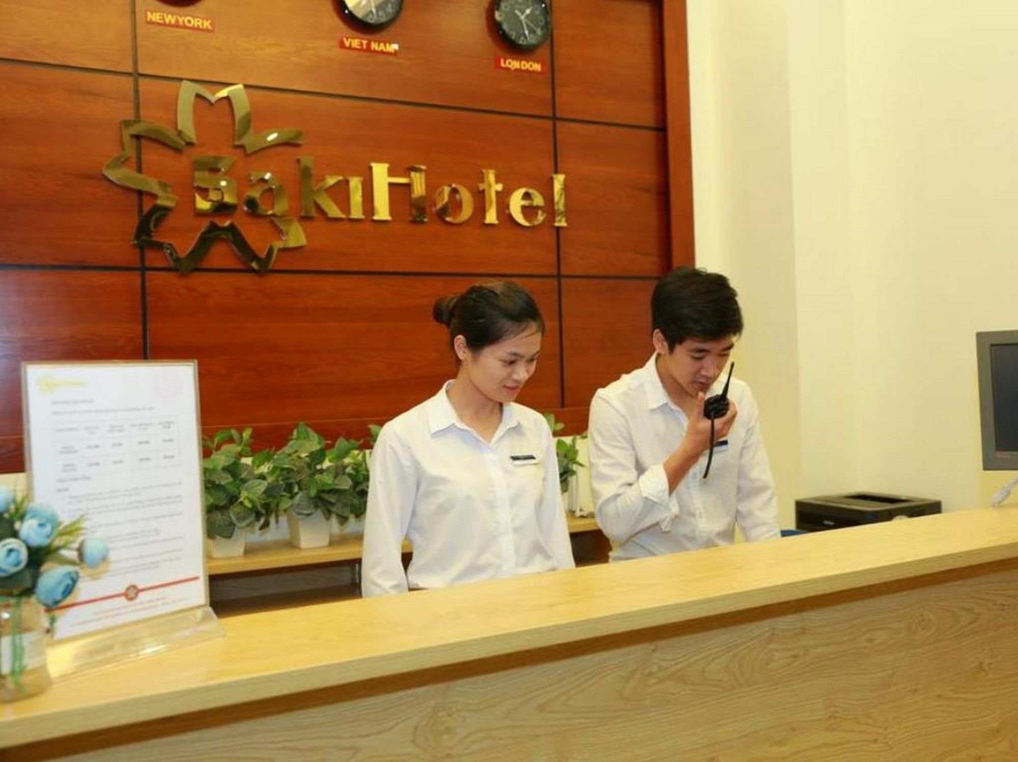 Oyo 210 Saki Hotel Ханой Екстериор снимка